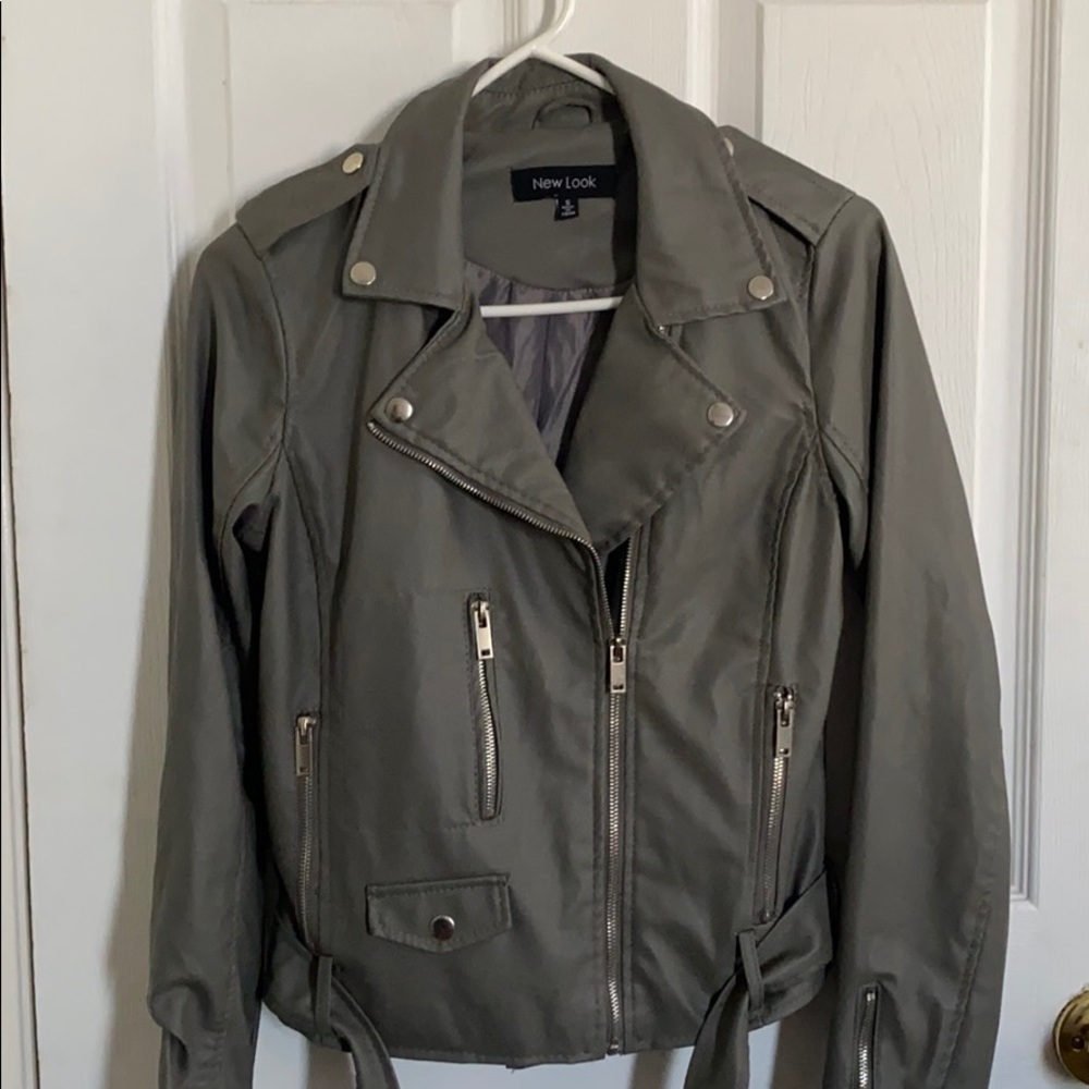 Gray Jacket - Picture 2 of 7